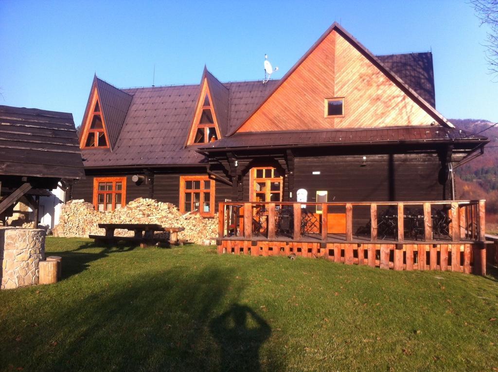 Penzion Manin Považská Bystrica Eksteriør bilde